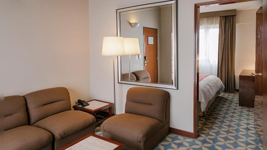 Costa Del Sol Trujillo Centro Hotel Exterior photo